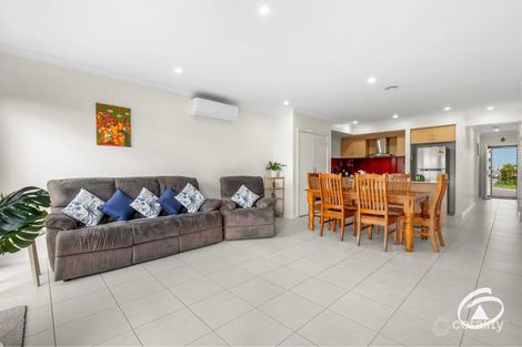Property photo of 2 Dexter Crescent Clyde North VIC 3978