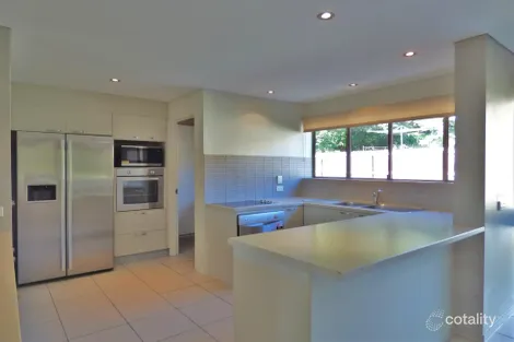Property photo of 103/2 Eshelby Drive Cannonvale QLD 4802