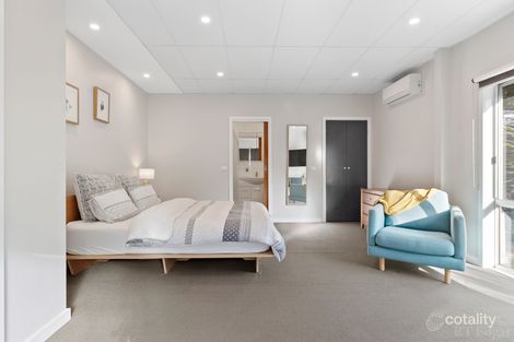 Property photo of 12 Ambleside Close Frankston South VIC 3199