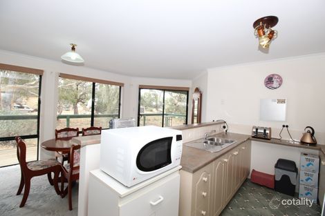 Property photo of 5 McPhee Avenue Blanchetown SA 5357
