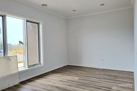 Property photo of 30 Gosfield Drive Werribee VIC 3030