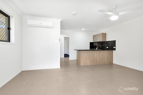 Property photo of 2/9 Cotton Crescent Redbank Plains QLD 4301