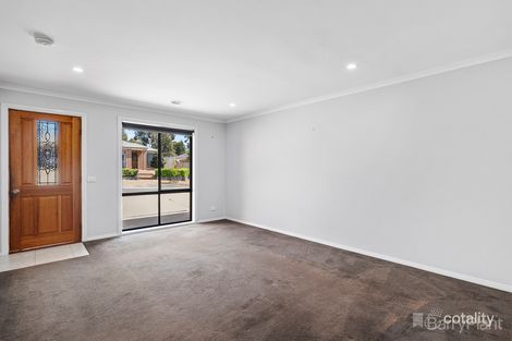 Property photo of 5 Melinda Street California Gully VIC 3556