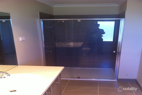 Property photo of 38 Featherbrook Drive Point Cook VIC 3030