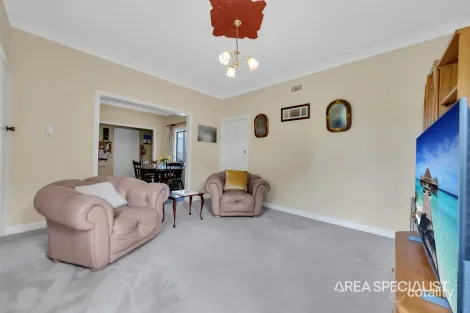 Property photo of 42 Logan Street Hamlyn Heights VIC 3215