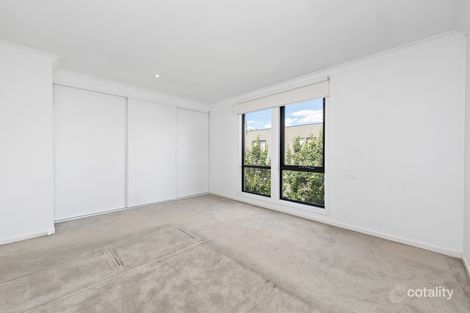 Property photo of 8 Steel Walk Maidstone VIC 3012
