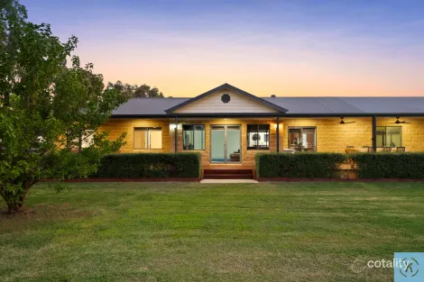 Property photo of 102 Honniball Drive Tocumwal NSW 2714