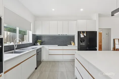 Property photo of 6 Liena Road Lindisfarne TAS 7015