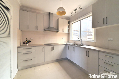 61 St Albans Rd, St Albans, VIC 3021