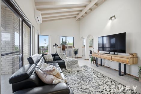 Property photo of 20 Luccombe Way Karrinyup WA 6018