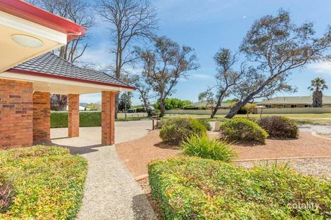 Property photo of 7 Beech Place Jerrabomberra NSW 2619