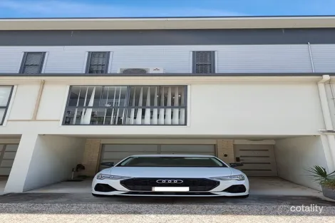 Property photo of 24/70 John Street Redcliffe QLD 4020