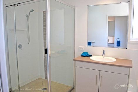 Property photo of 9 Sanctuary Drive Ashfield QLD 4670