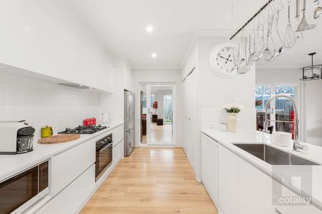 Property photo of 12 Grevillea Circuit Maidstone VIC 3012