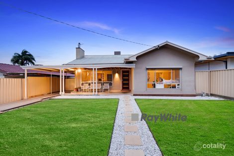 Property photo of 18 Richardson Grove Mildura VIC 3500