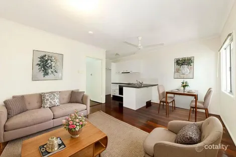 Property photo of 2/35 Shaw Street Bardon QLD 4065