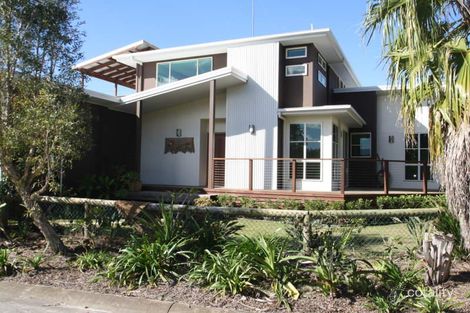 48 Doeblin Dr, South Stradbroke, QLD 4216