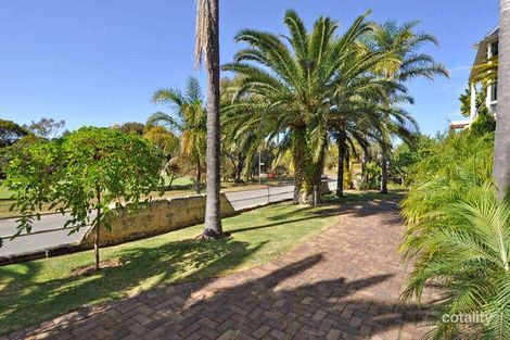 Property photo of 2 Flannan Place Warwick WA 6024