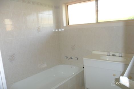 Property photo of 14 Girraween Mews Glenfield Park NSW 2650
