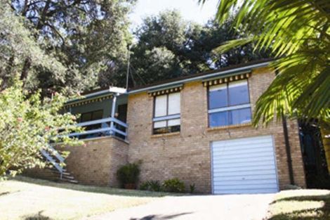 302 The Round Dr, Avoca Beach, NSW 2251