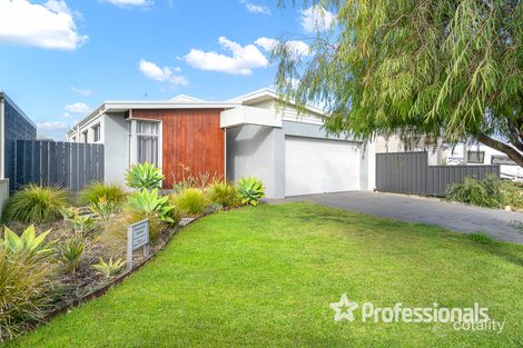 Property photo of 8 Wentworth Loop Dunsborough WA 6281