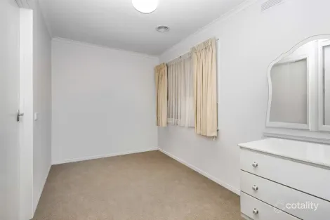 Property photo of 27/33 Mandurang Road Spring Gully VIC 3550