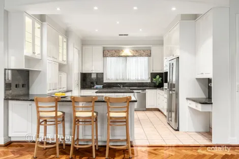 Property photo of 23 Keeron Street Caulfield South VIC 3162