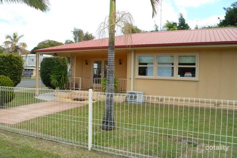 44 Lenneberg St, Southport, QLD 4215