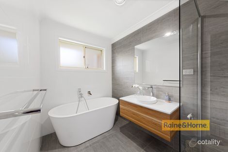 Property photo of 2/7 Warrigal Street Blackwall NSW 2256