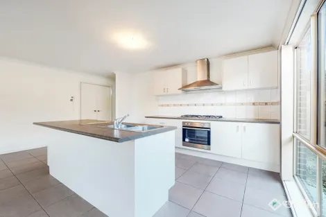 Property photo of 54 Szer Way Carrum Downs VIC 3201