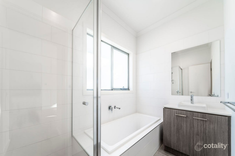 Property photo of 32 Hawthory Road Kilsyth VIC 3137