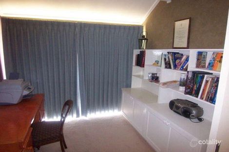 Property photo of 10 Hakea Street Kennington VIC 3550