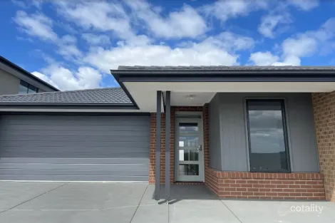 62 Farm Cres, Donnybrook, VIC 3064