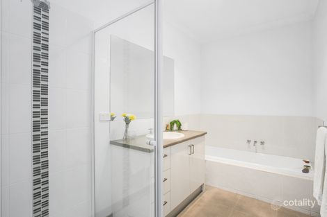 Property photo of 1/52 Penleigh Crescent Ocean Grove VIC 3226