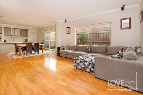 Property photo of 15 Queens Gardens Bundoora VIC 3083