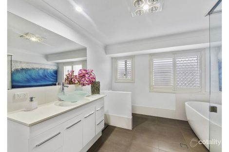 Property photo of 11 Manitoba Place Wavell Heights QLD 4012