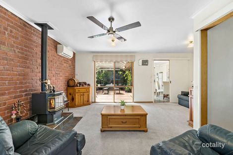 Property photo of 2 Findon Court Seaford VIC 3198