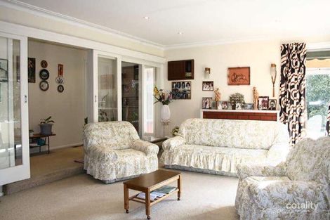 Property photo of 24 Lowan Avenue Templestowe Lower VIC 3107