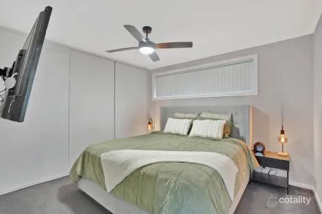 Property photo of 15 Rawlings Circuit Evanston SA 5116