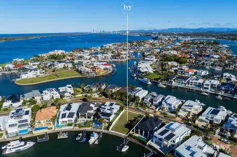 51 Royal Albert Cres, Paradise Point, QLD 4216