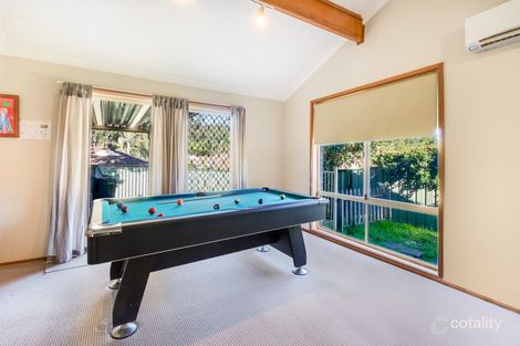 Property photo of 2 Lauren Close Green Point NSW 2251