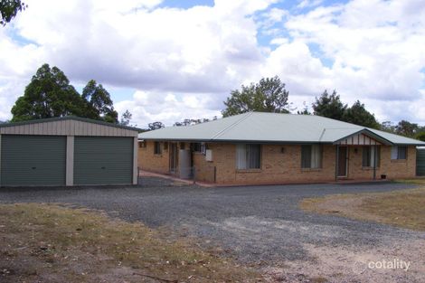 22 Woodlea Ct, Crows Nest, QLD 4355