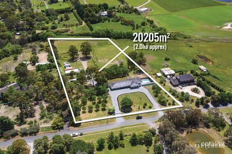 Property photo of 11 Honeysuckle Way Chirnside Park VIC 3116