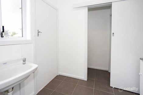 Property photo of 2/88-90 Ballarat Road Hamlyn Heights VIC 3215