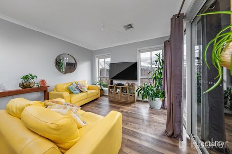 Property photo of 6 Mowle Street Googong NSW 2620