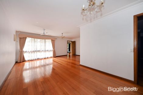 Property photo of 3 Loram Court Glen Waverley VIC 3150