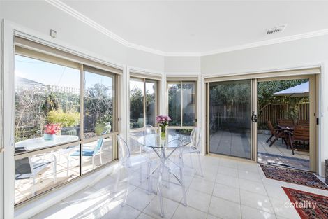 Property photo of 10 Glynn Street Hughes ACT 2605