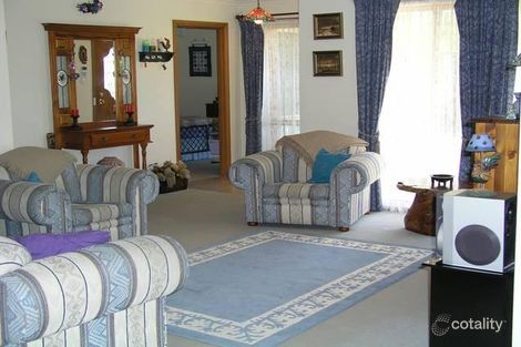 Property photo of 3 Floret Place Narre Warren VIC 3805