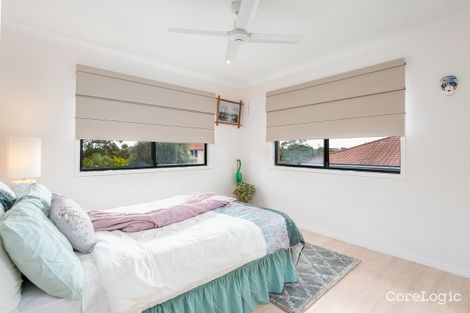 Property photo of 19 Knightsbridge Place Bridgeman Downs QLD 4035