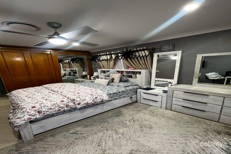 Property photo of 142 Juno Parade Greenacre NSW 2190